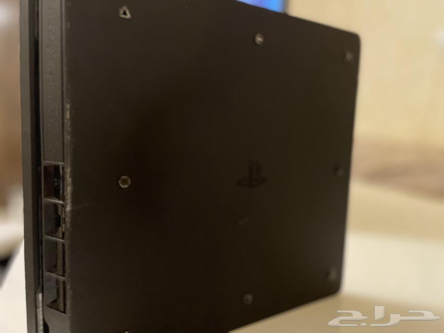 سوني 4 مستعمل مايشكي من شي شغال يوجد كنترول يحتاج تصليح64596452632323111