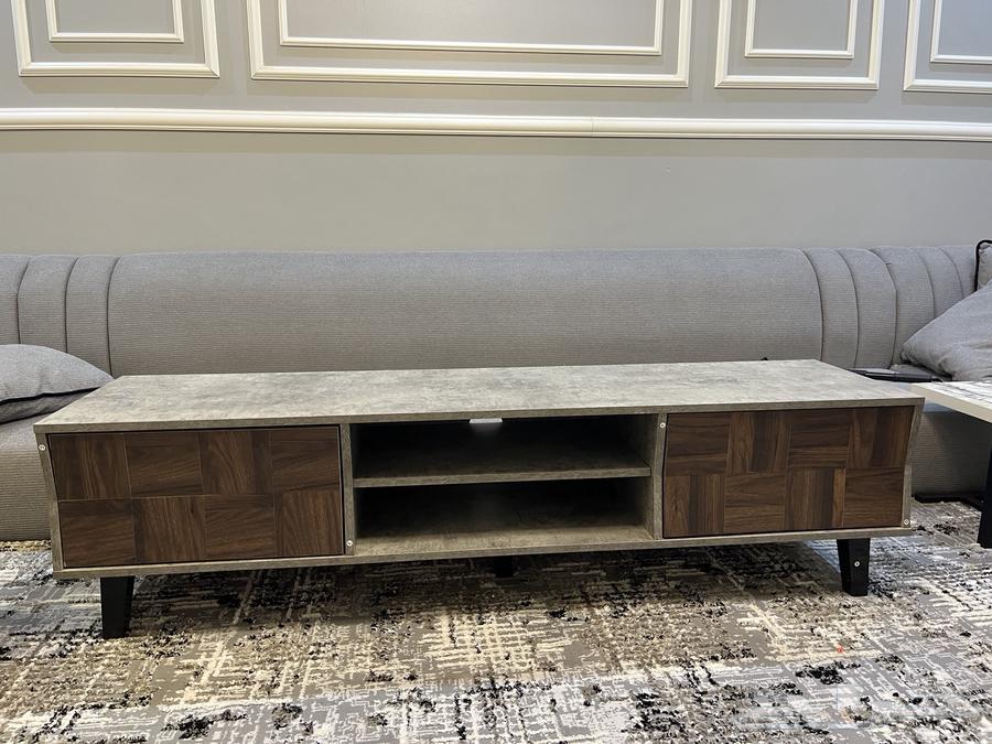 طاولة تلفزيون64592769445250111