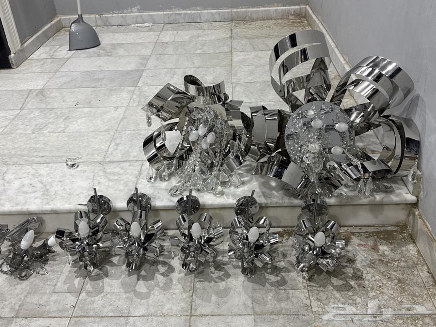 طاوله طعام مع سته كراسي سعر 300 .64589017886595111