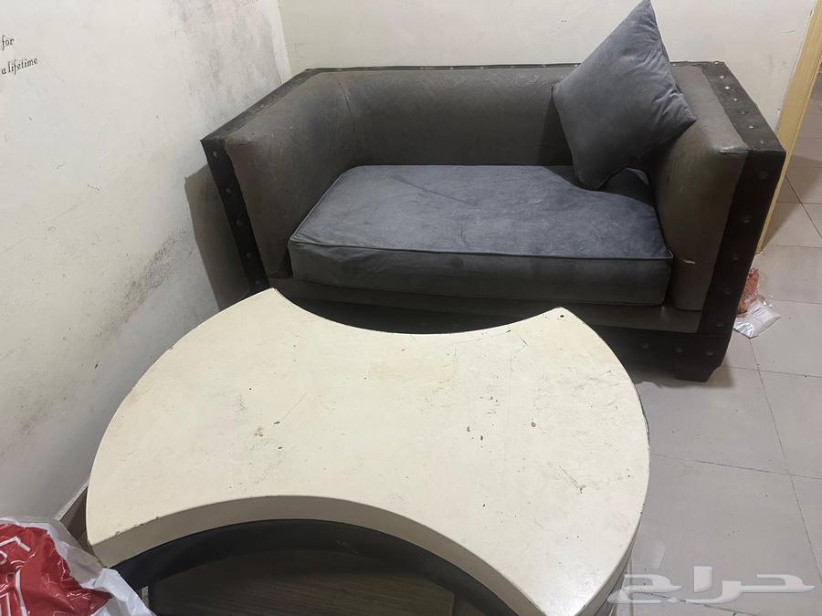 عدد 2 كنبة وعدد 2 كرسي للبيع64590995975171113
