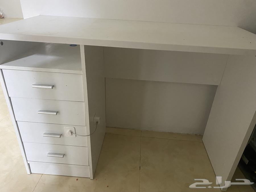 مكتبه بيع مستعجل64589104439169110