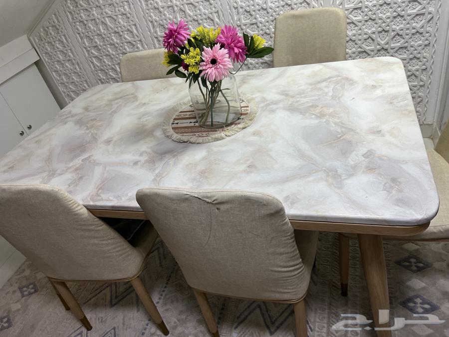 Dining table64595267553283110