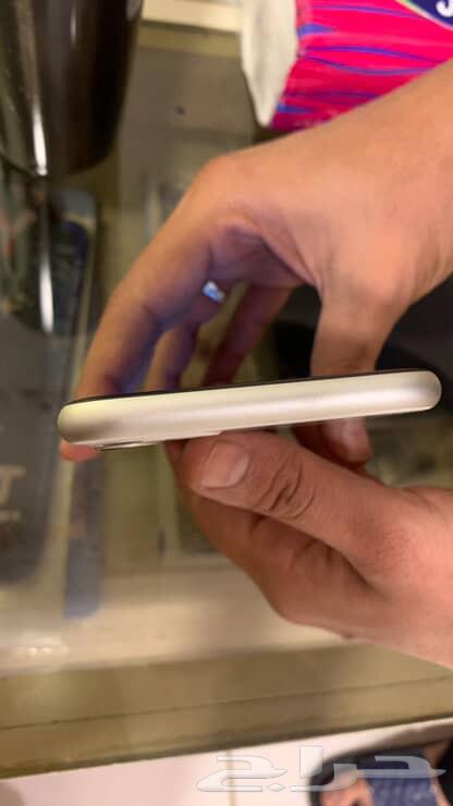 ايفون 11استخدام خفيف غير مجدد اصلي مامغير اي شي64589179017858114