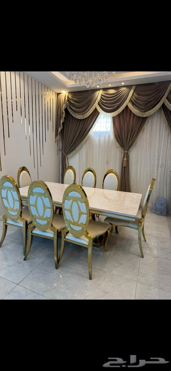 طاوله 8 كراسي معها دولاب جديده سليمه64592238010370110