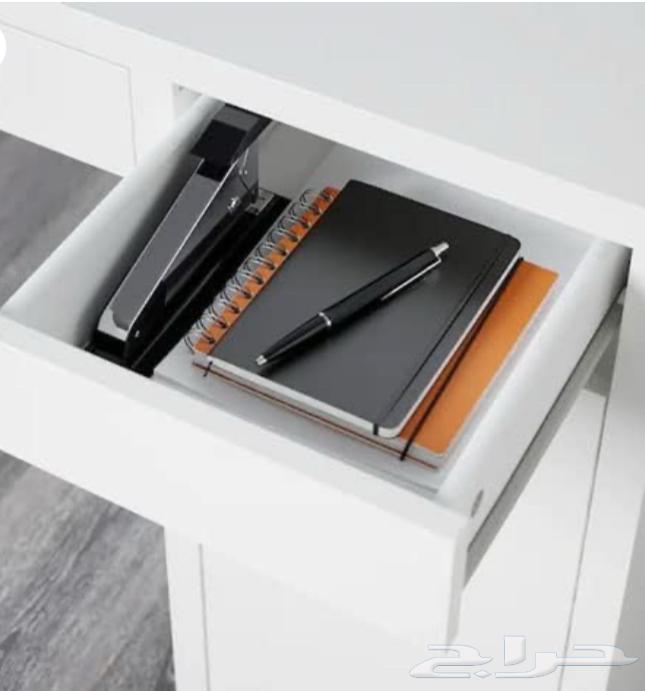 مكتب استعمال نظيف جدا64589030263553111