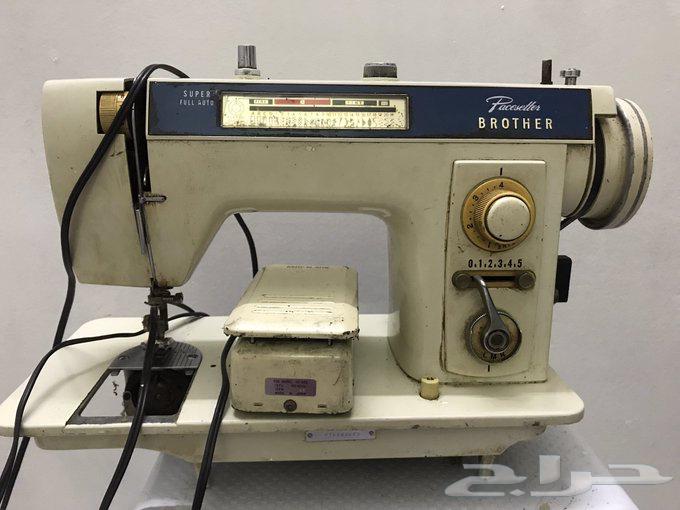 للبيع مكينة خياطة مستعملة64593729629443110