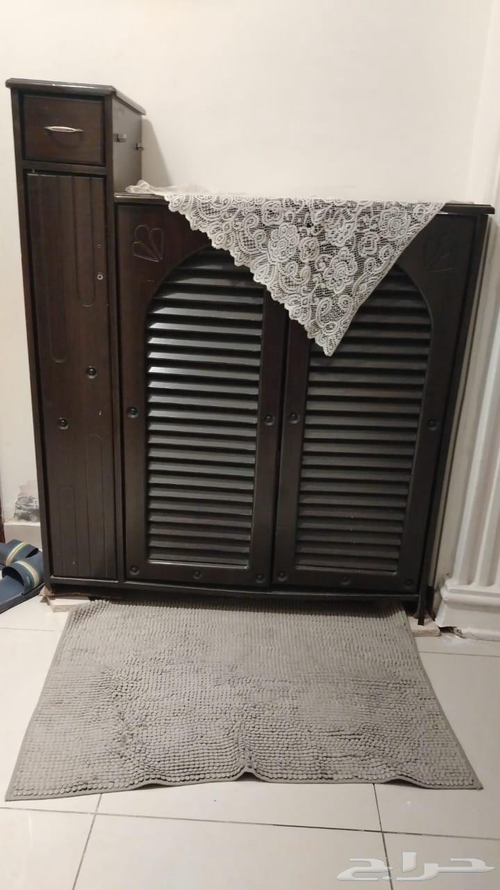 عفش بيت وخزائن بحالة جيدة للبيع بسبب السفر64593179516162114