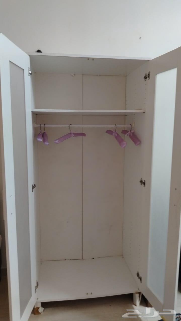 عفش بيت وخزائن بحالة جيدة للبيع بسبب السفر64593179516162112