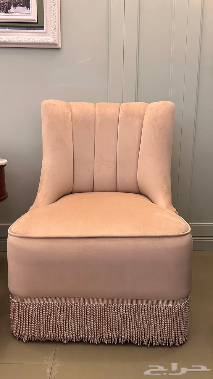 New and unique side tables at an excellent price64593399100931110