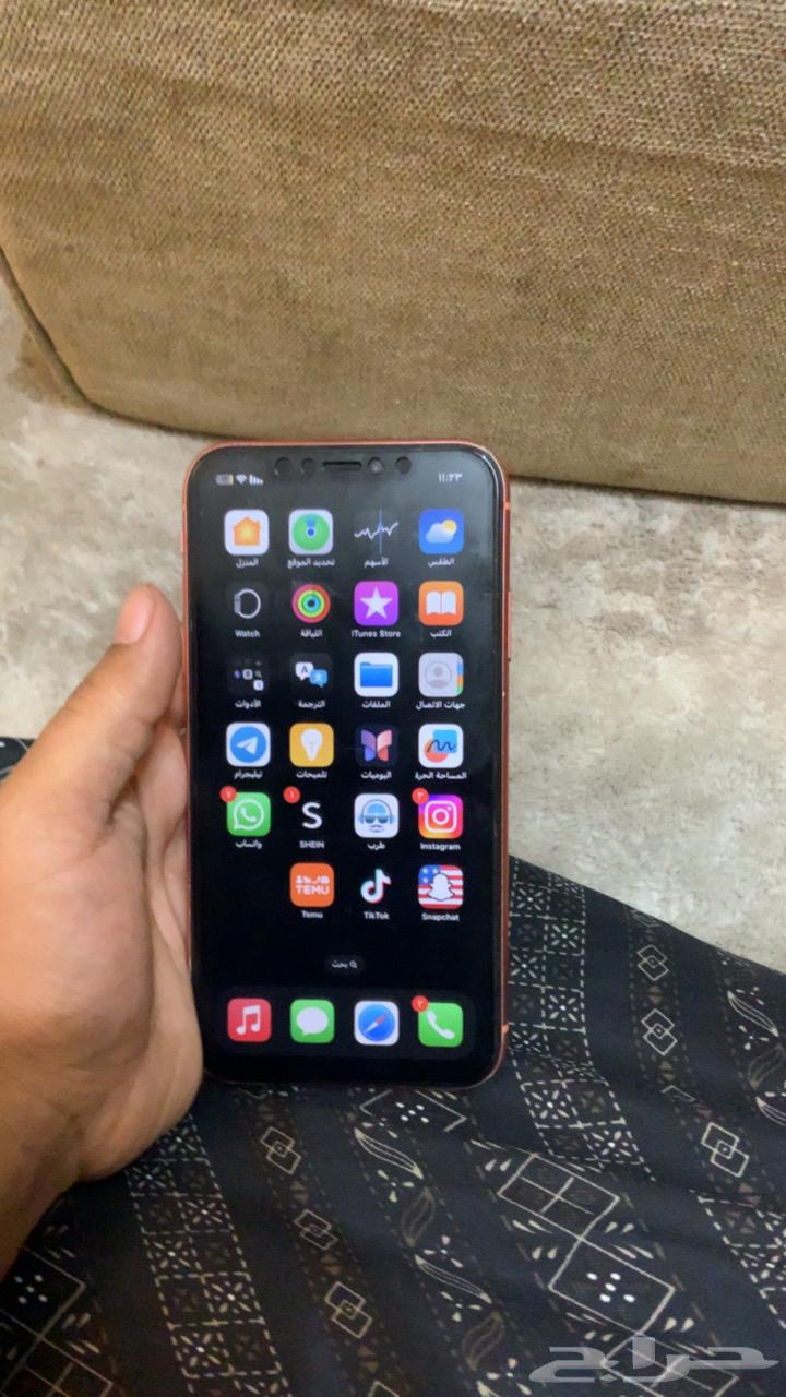 ايفون64596340907650112