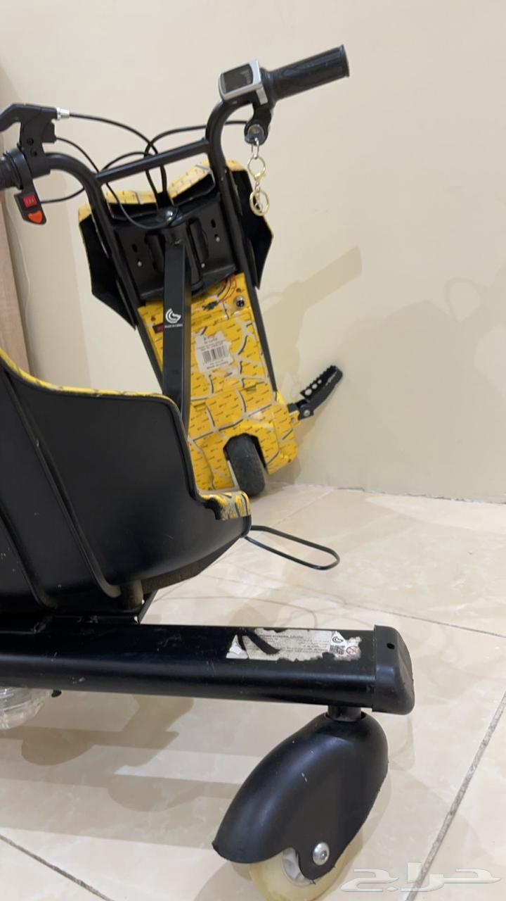 New scooter for sale with its key and charger64594960421763114