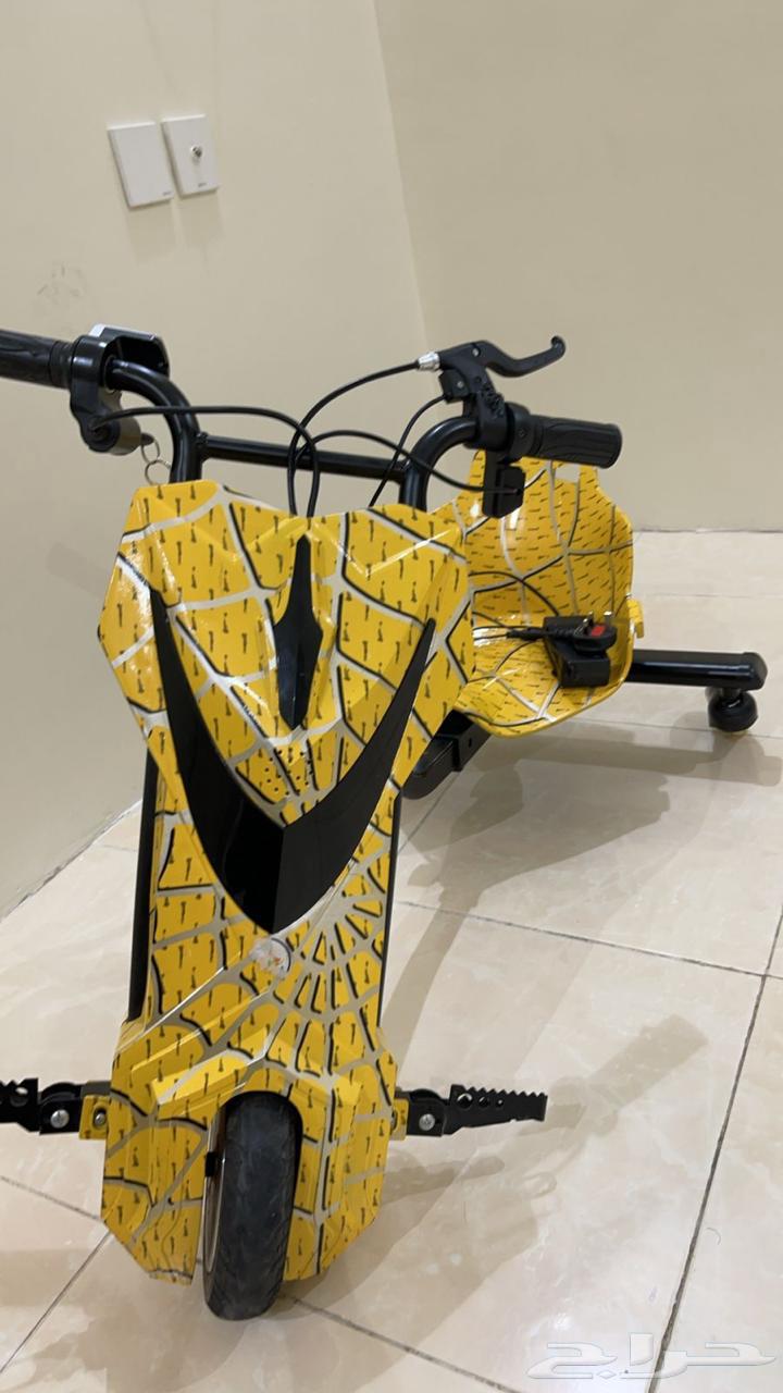 New scooter for sale with its key and charger64594960421763111