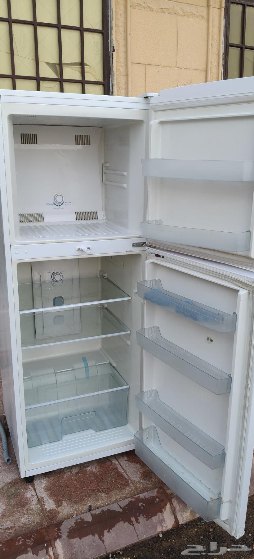 ثلاجة دانسات شبه جديد64589514358275111