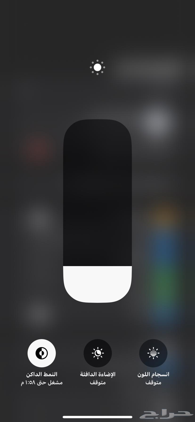 iPhone 11 or Samsung, the one with a defect in the charging port only works64592153832578112