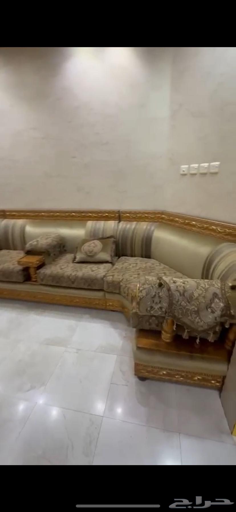 Sofa64590874009858111