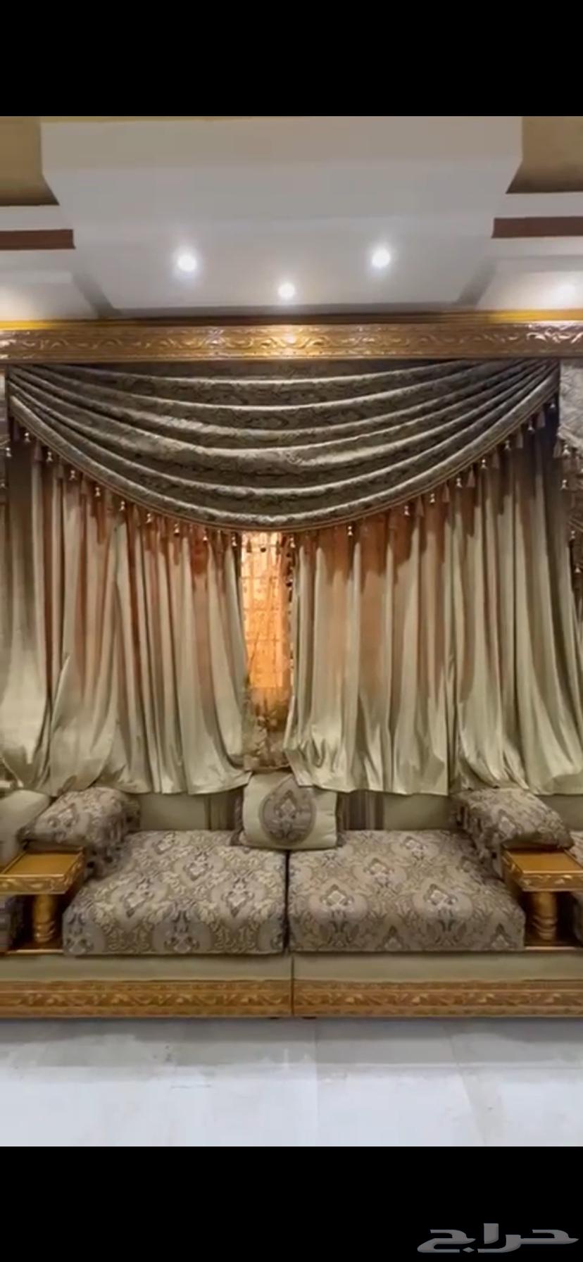 Sofa64590874009858113