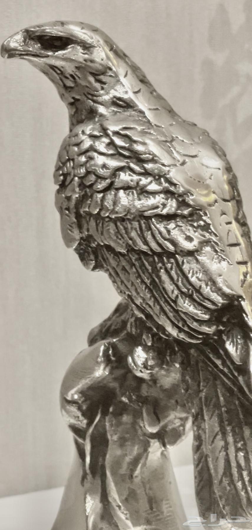 Silver Falcon Statue64589104474499111