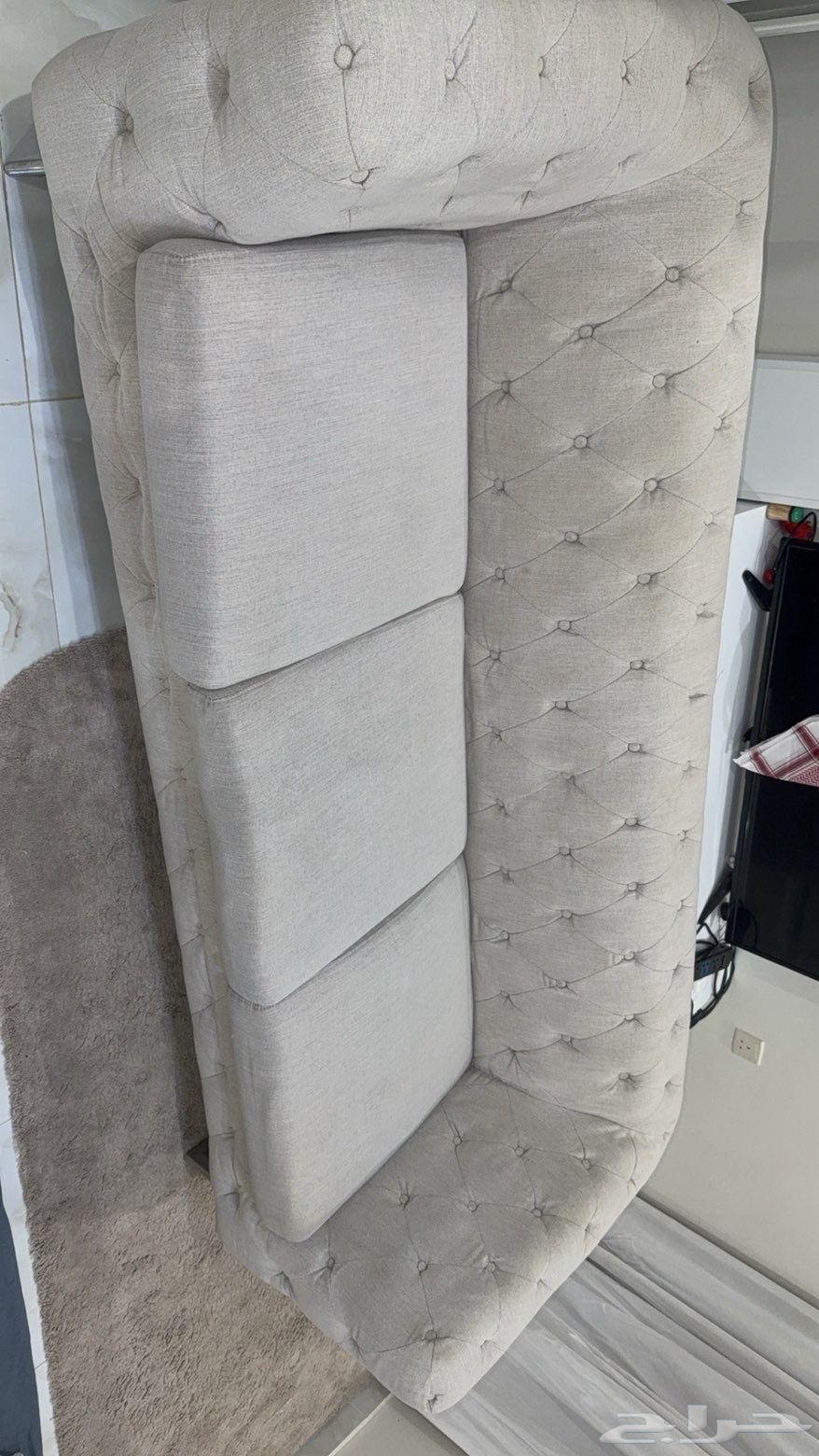 كنبه مع طاولة طعام64594874681985113