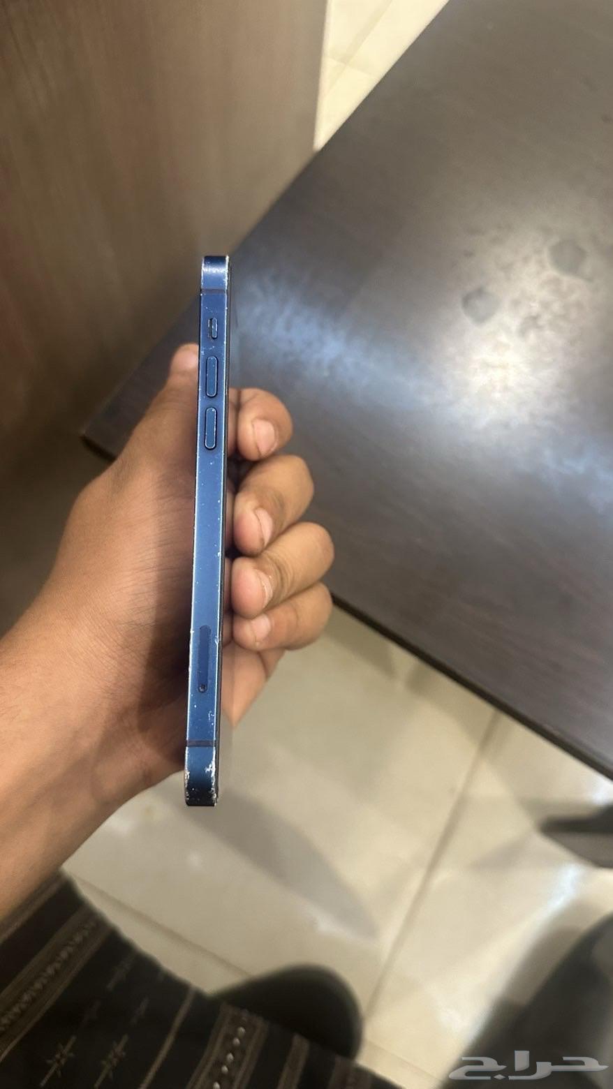 ايفون 12 128 قيقا للبيع64592516707842111