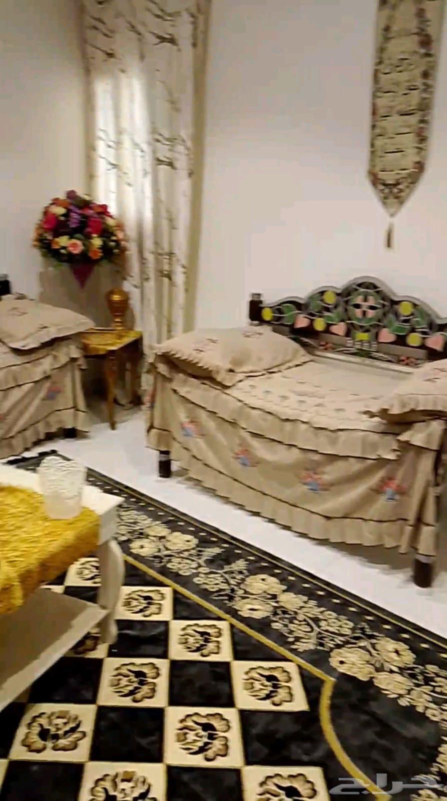 4 chairs for sale, used, clean, six months old, price 60064594319737218110