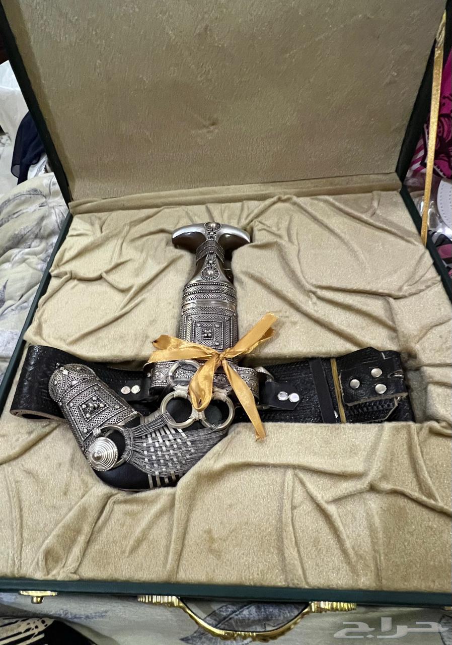 Dagger64596477268226111