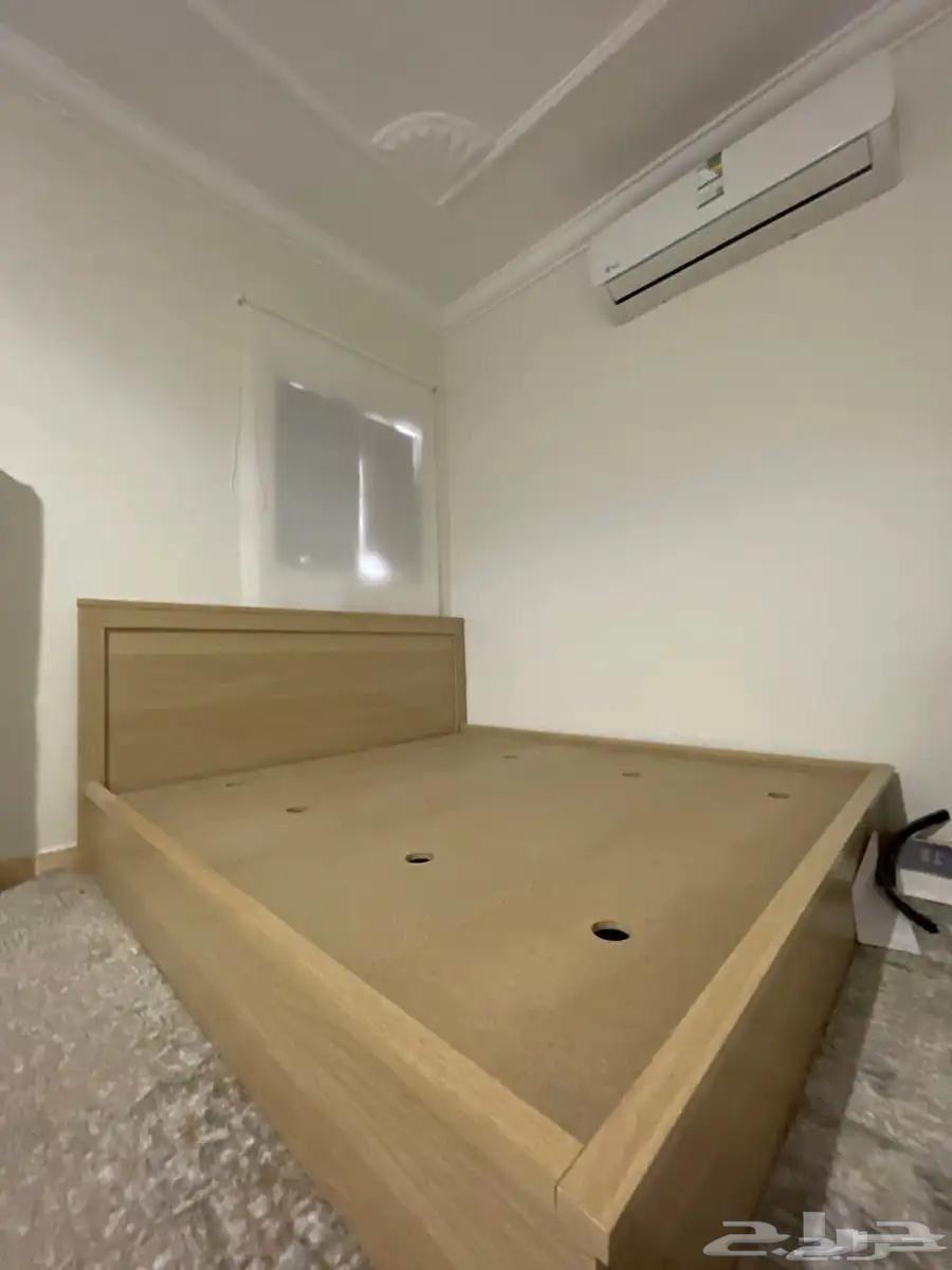 اثاث للبيع غرفتين نوم اسره نفرين وتسريحتين و4 كوميدينا فقط64591670915587111