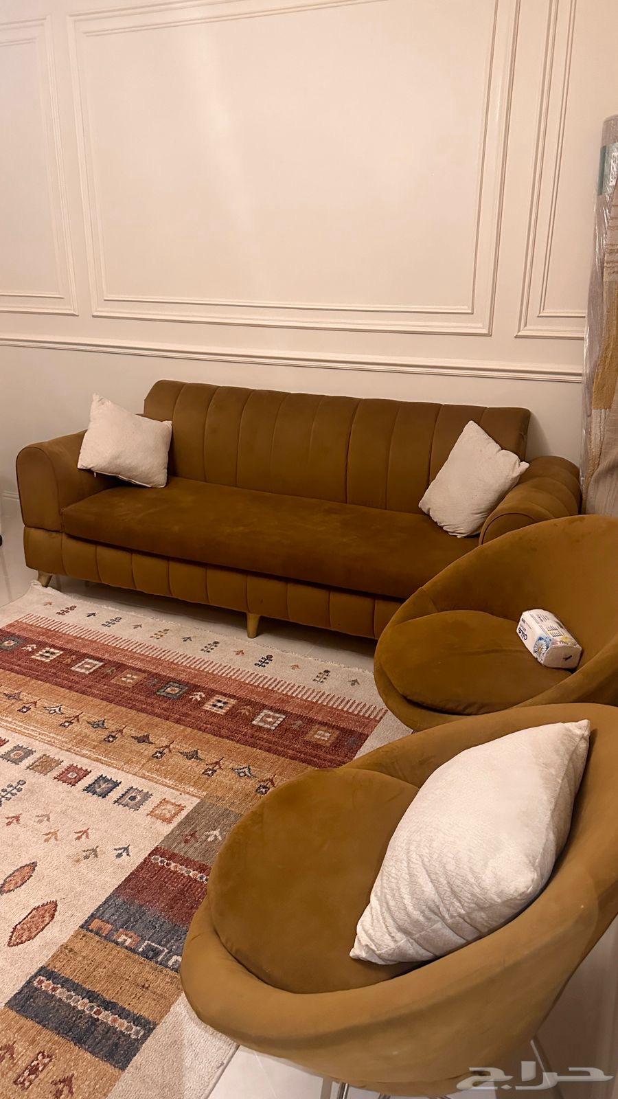 كنب للبيع ب700 تم البيع64595833524354112