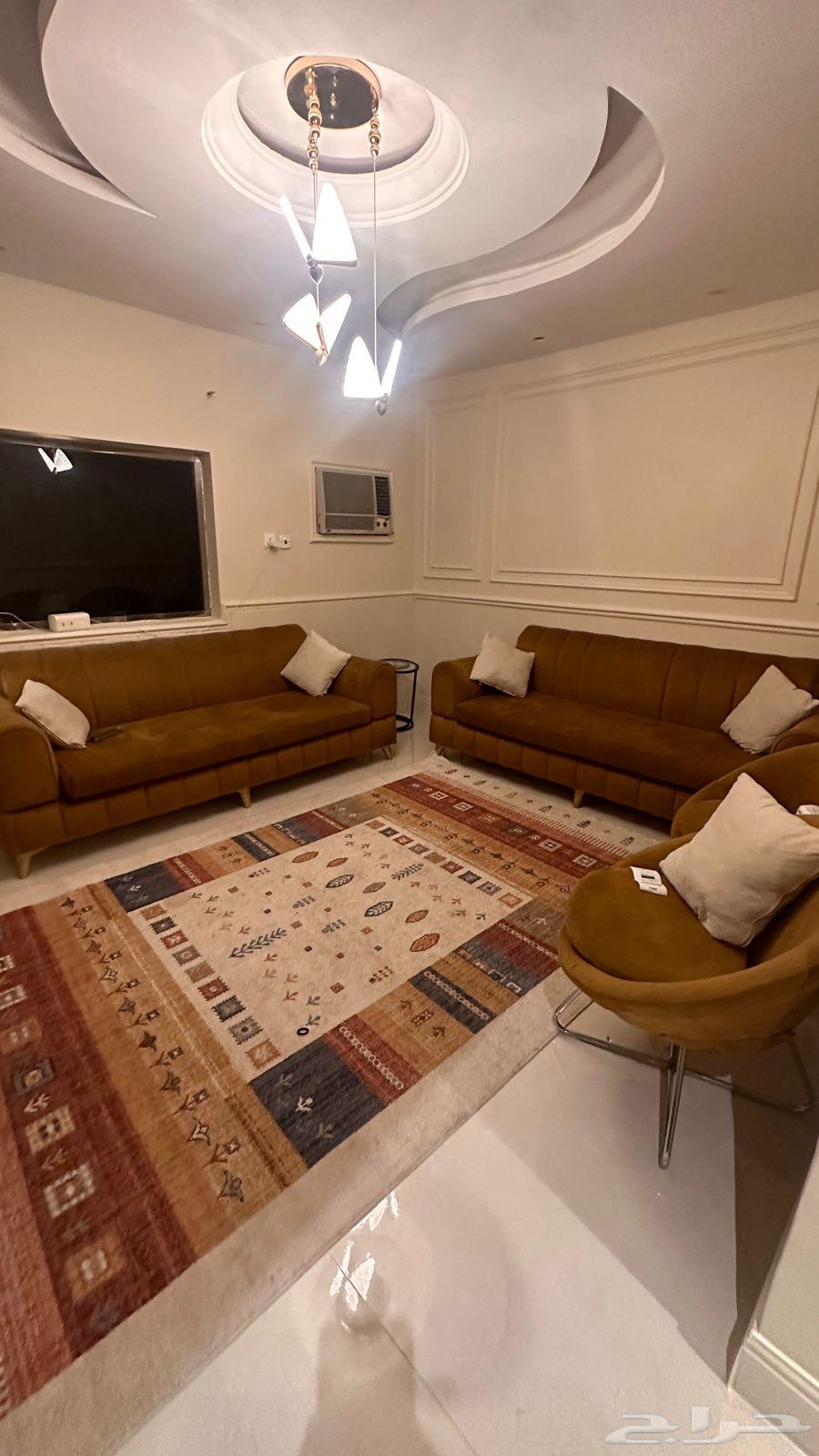 كنب للبيع ب700 تم البيع64595833524354110