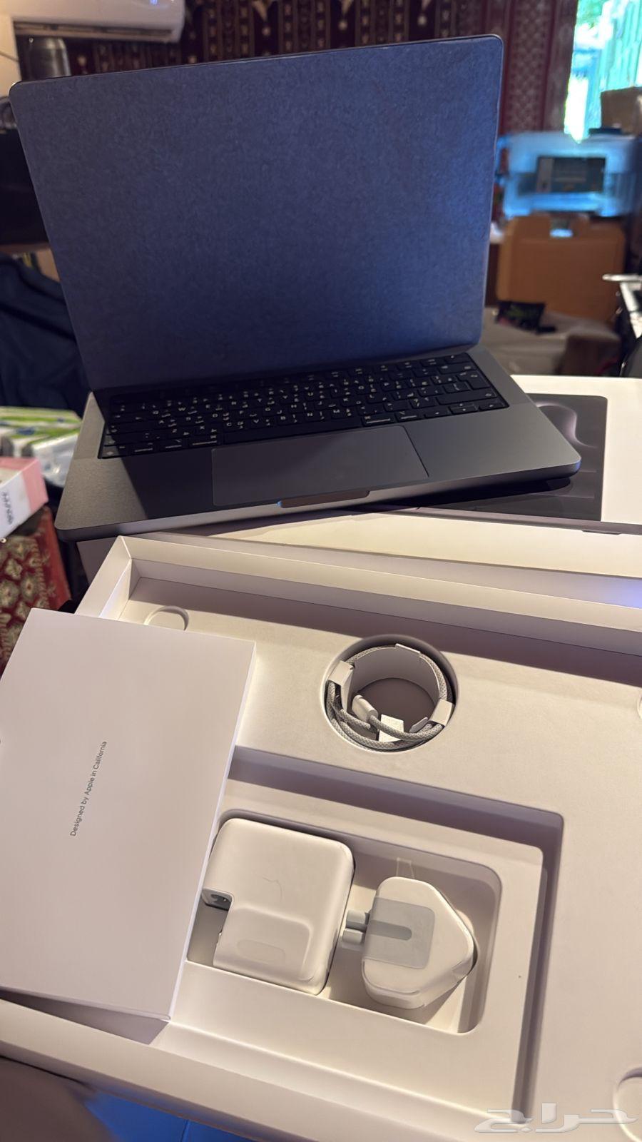 New Apple MacBook 512, Never Used64593107030785111