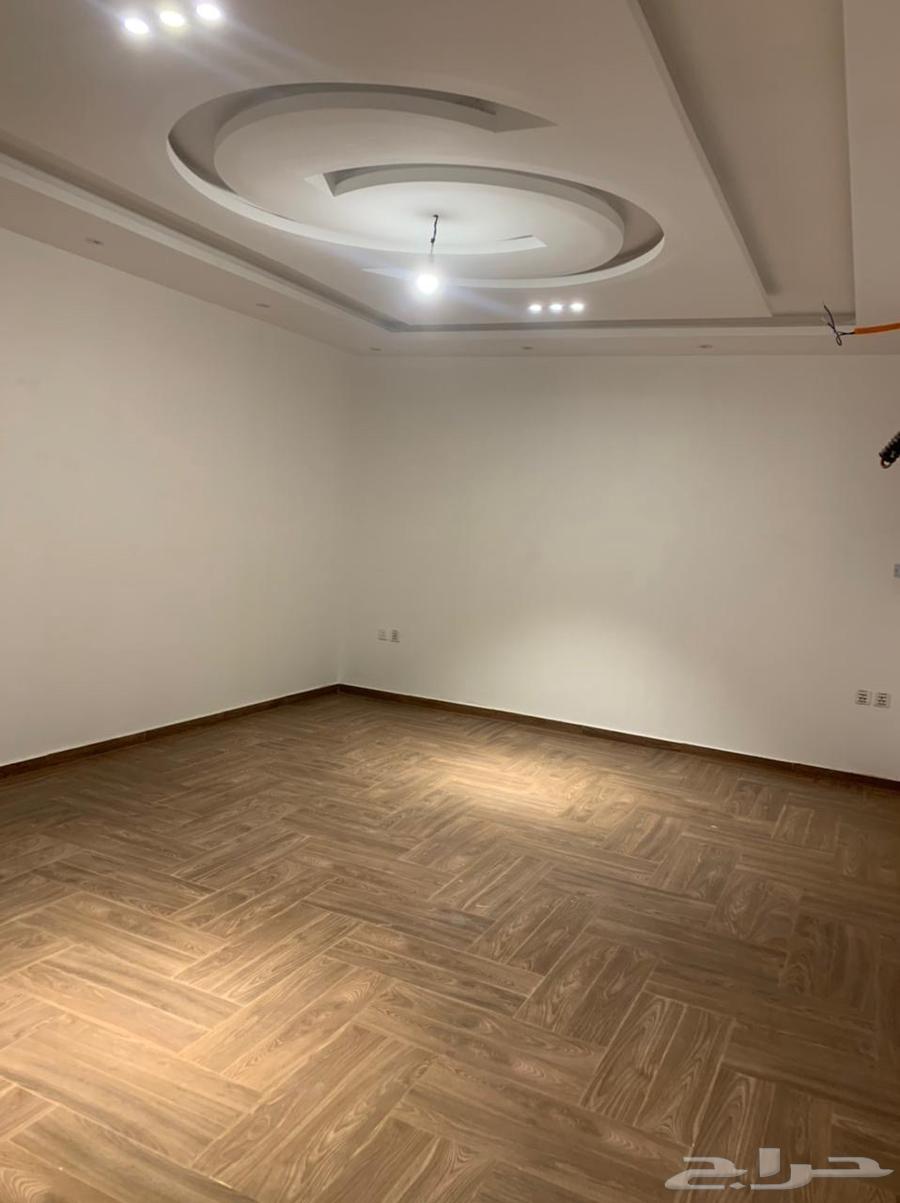 فيلا كامله بمساحة كبيرة ومستقله للايجار سكني تجاري بسعر خاص64372507093635114