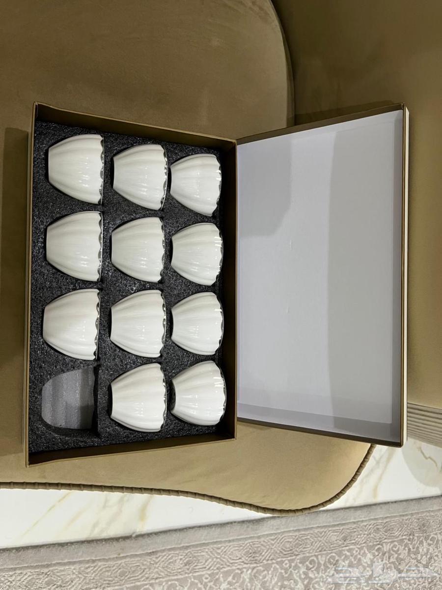 فناجين قهوة و قزازة ماء64592384110723111