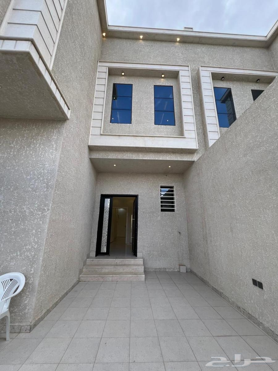 للبيع 2 فيلا دبلوكس حي الهيام موقع مميز بناء شخصي64591924630403111