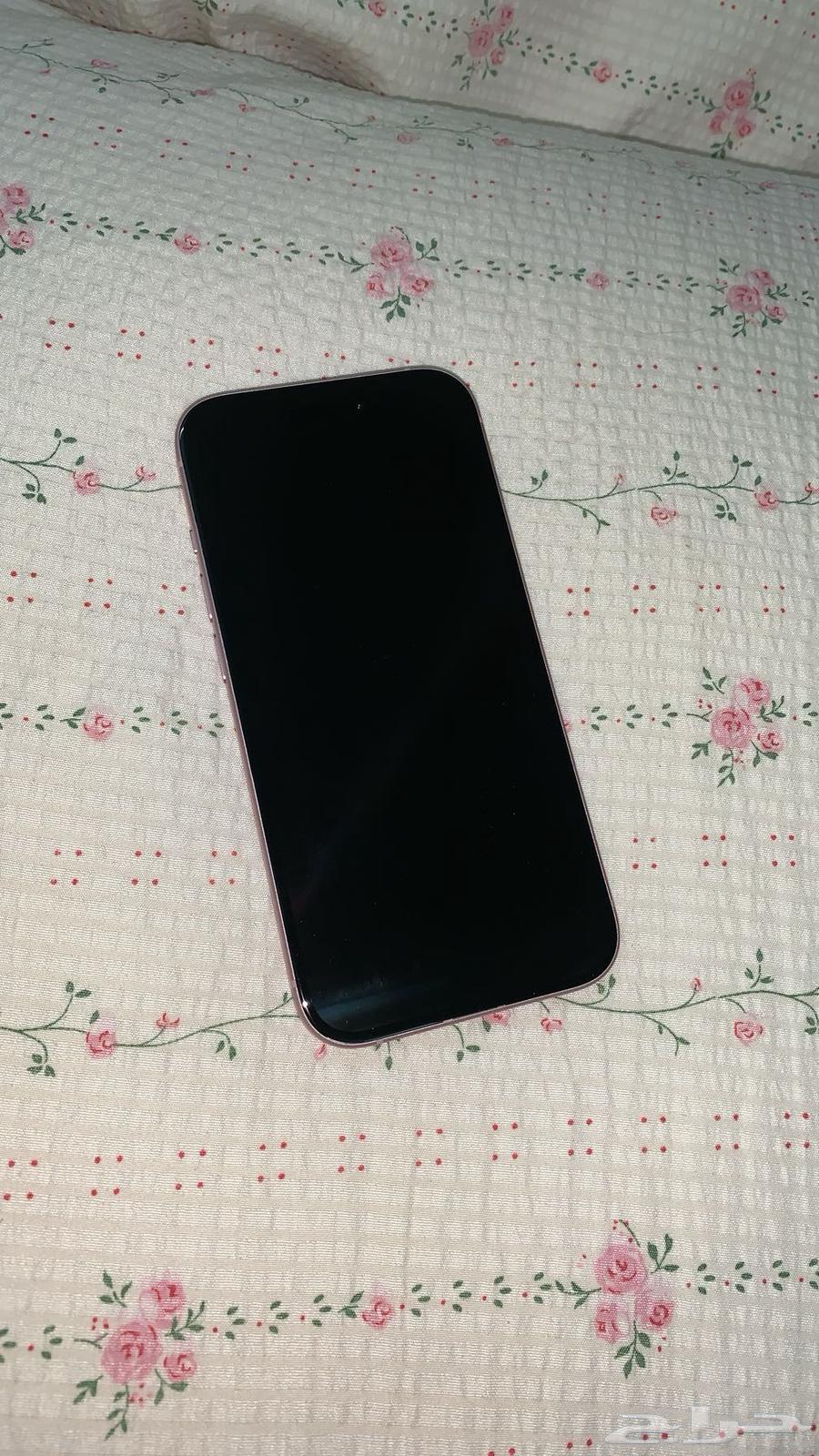 جوال آيفون 15 سعة 128 جيجا جديد استخدام 3 أيام مع 4 كفرات64597580817027114