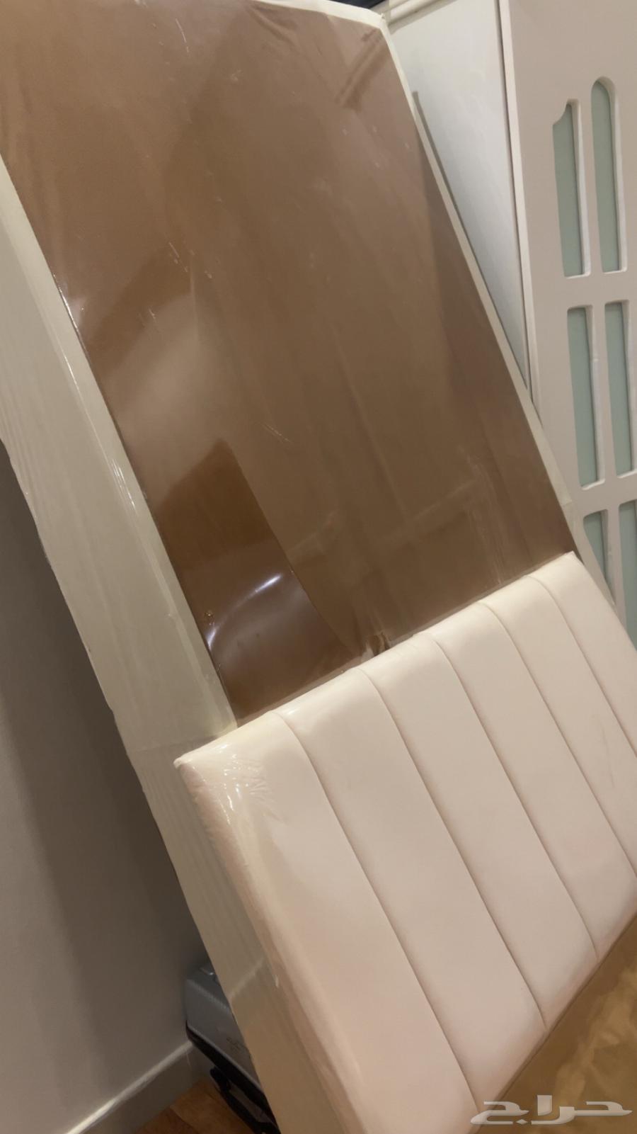 سرير للبيع64598843903106110