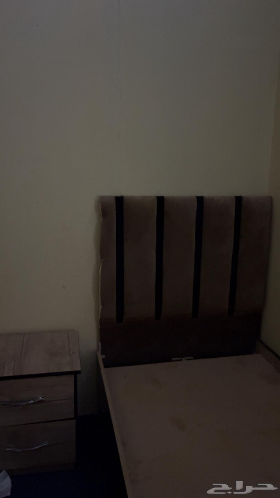للبيع دولاب وسرير64598560818819111