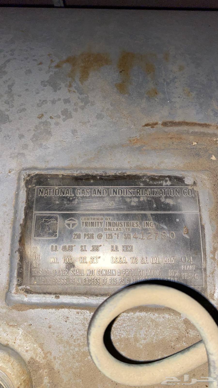 للبيع خزان غاز أرضي سعة 4000 لتر64596846374657110