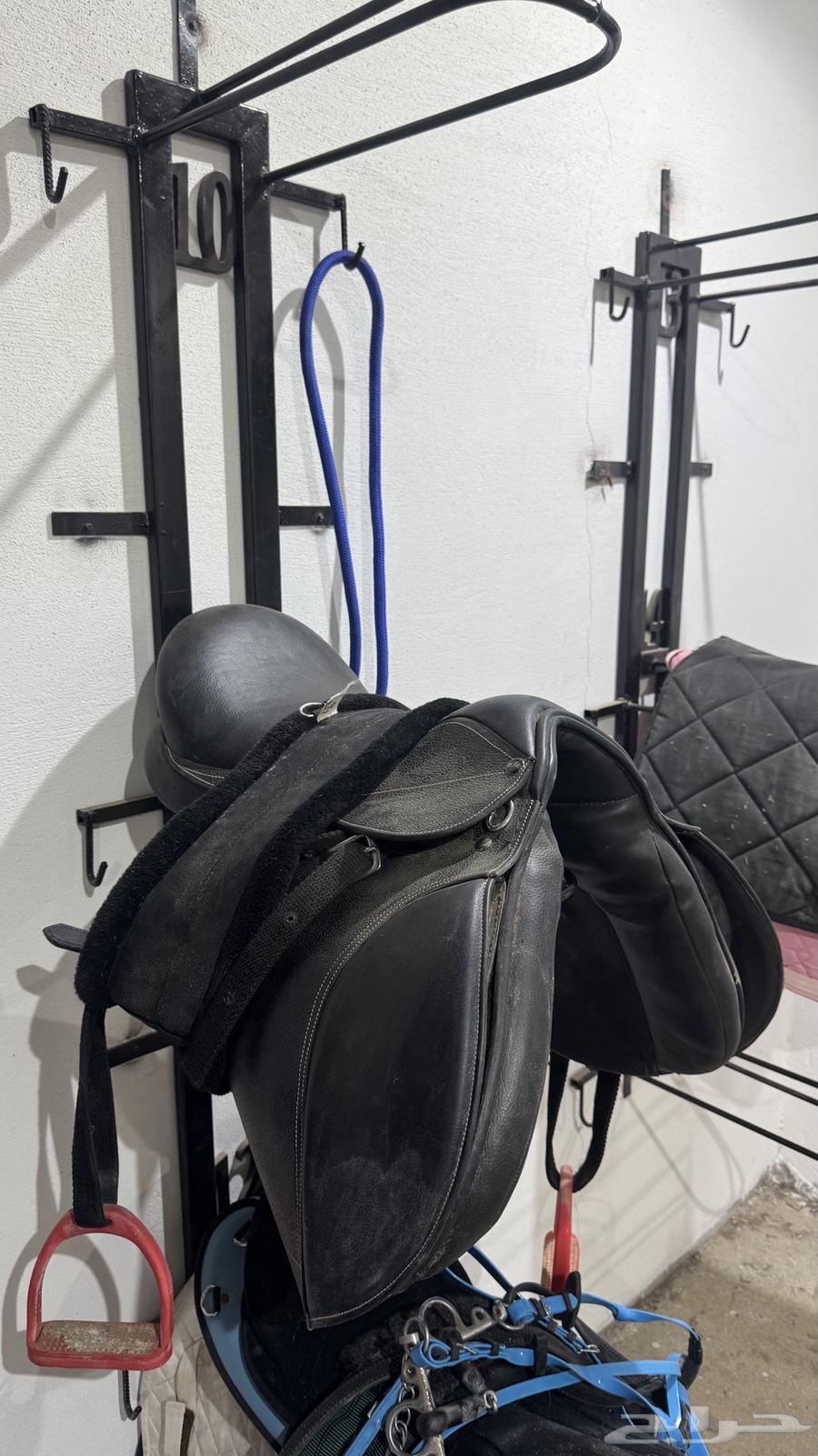 سرج هاي رايدر اسود ( مباع )64596636875267112