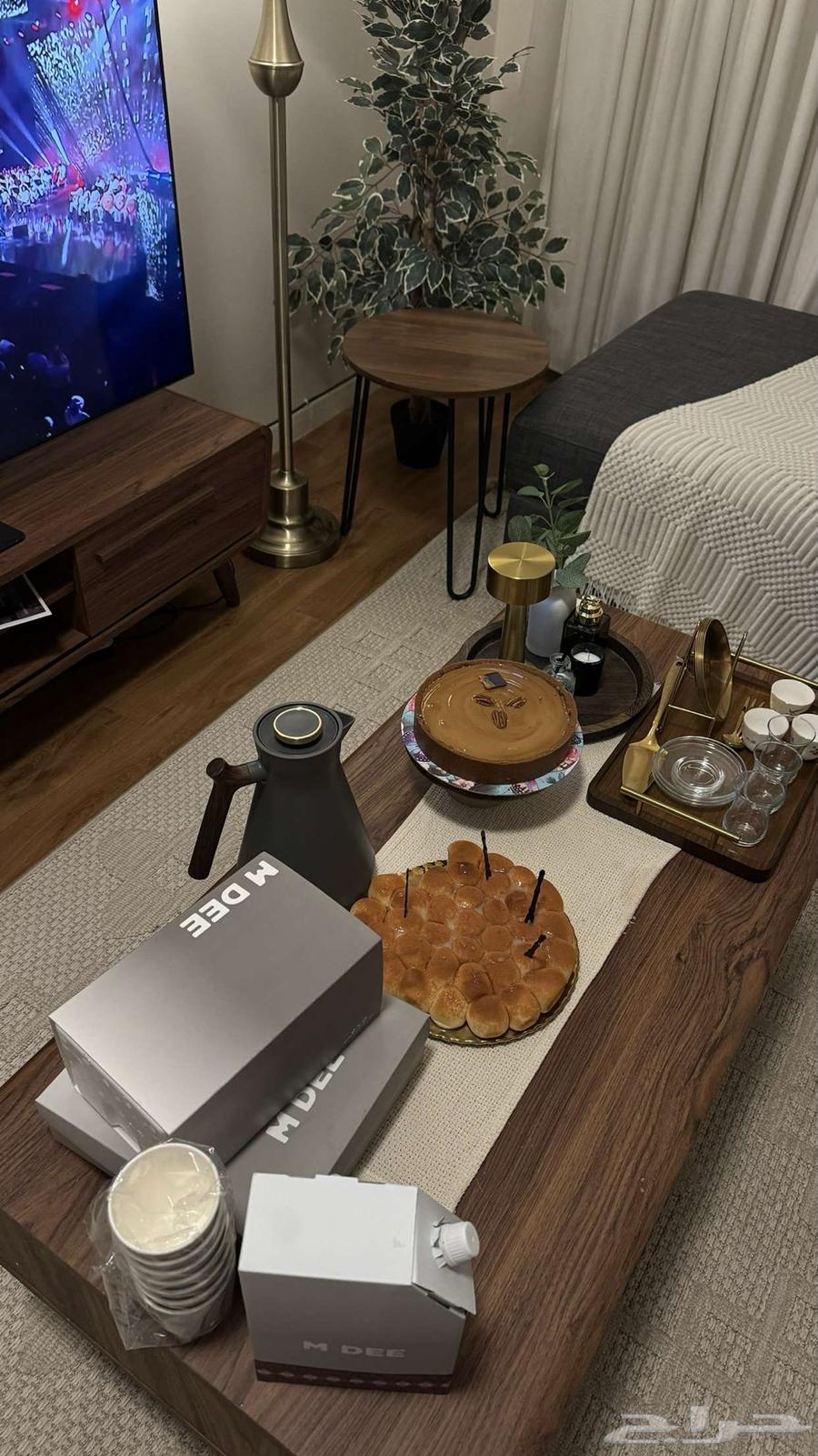 طاوله مستخدمه للبيع64598203578243112