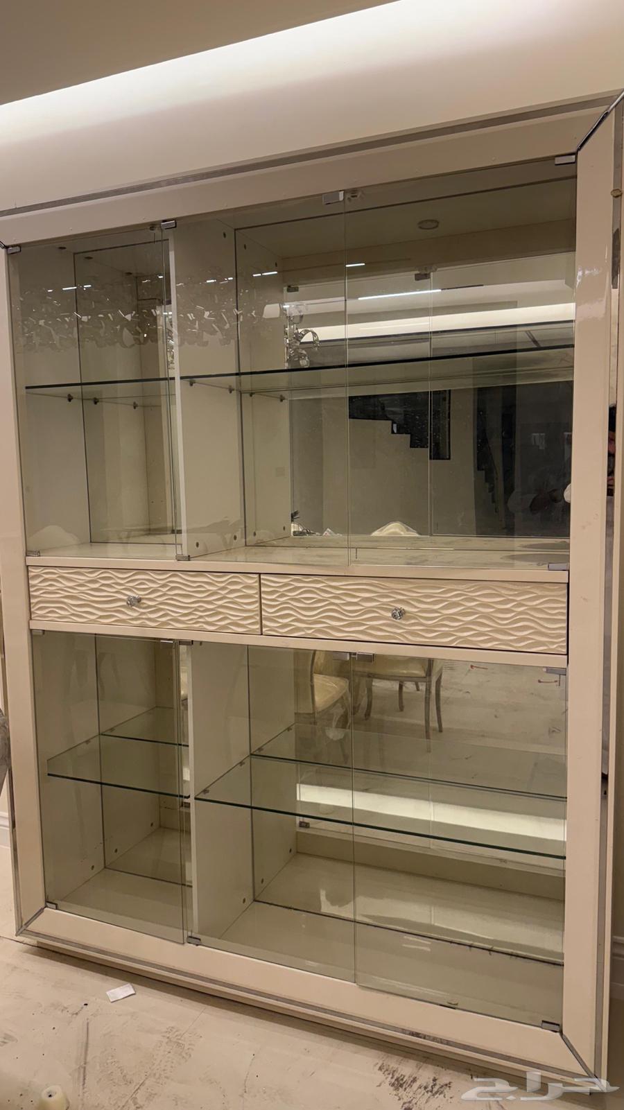 Buffet Table64596980882435110