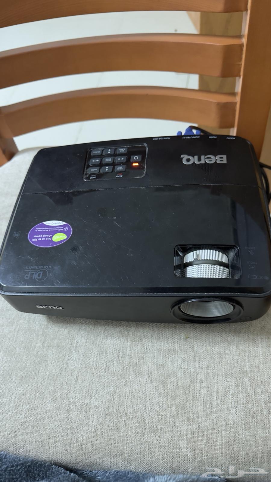 عندي البروجكتر للبيع64597678681217110