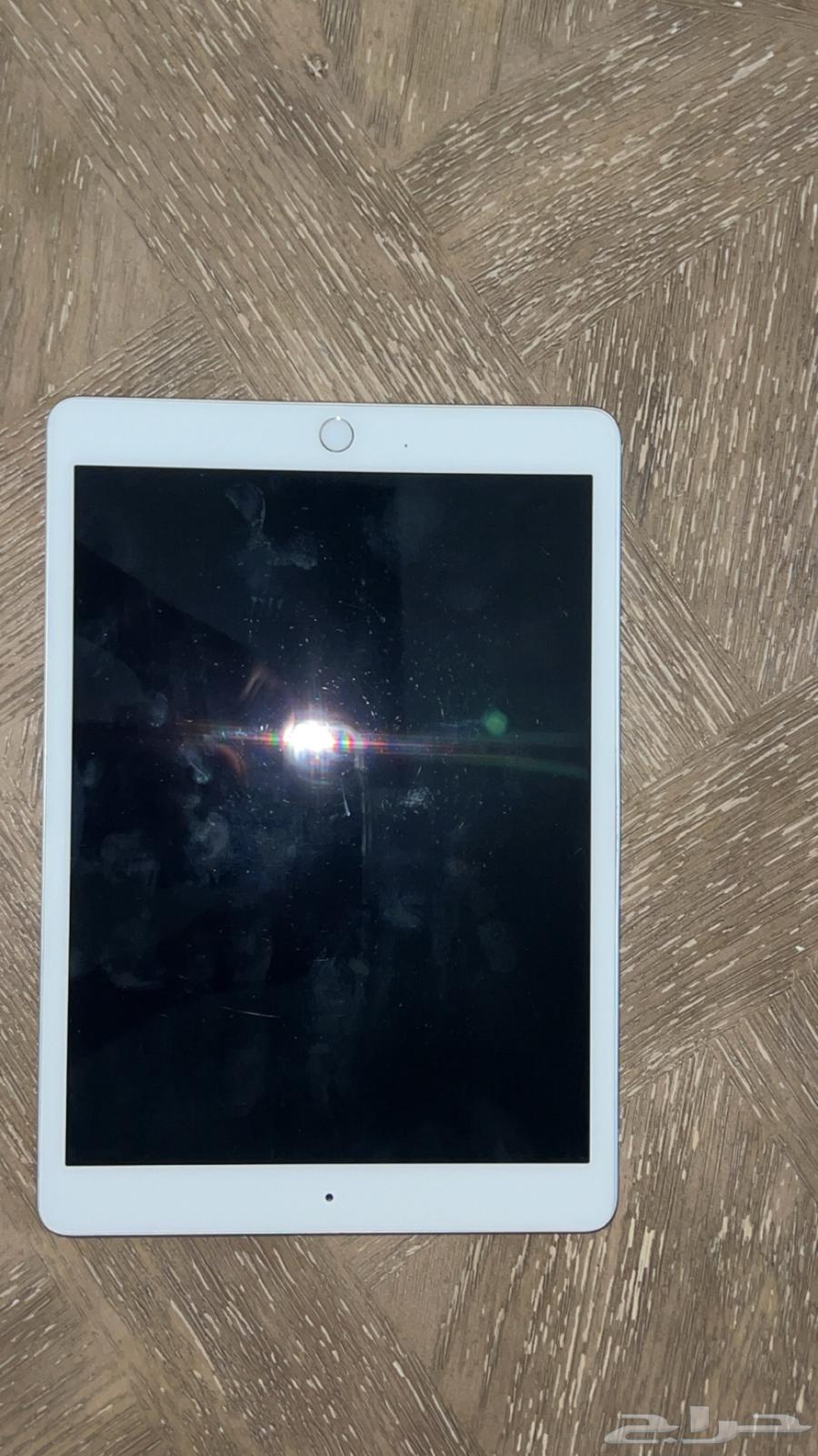 ايباد الجيل الثامن 128 بطاريه قويه64597715793026111