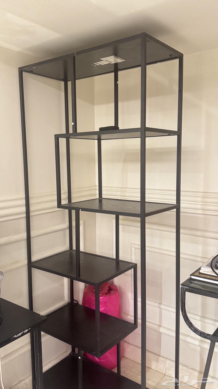 رفوف حديد على السوم64598609940611110