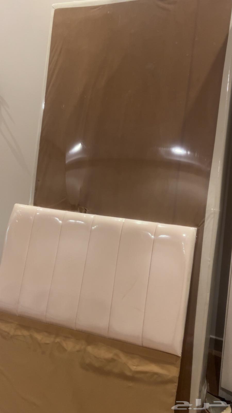 سرير للبيع64598843903106111