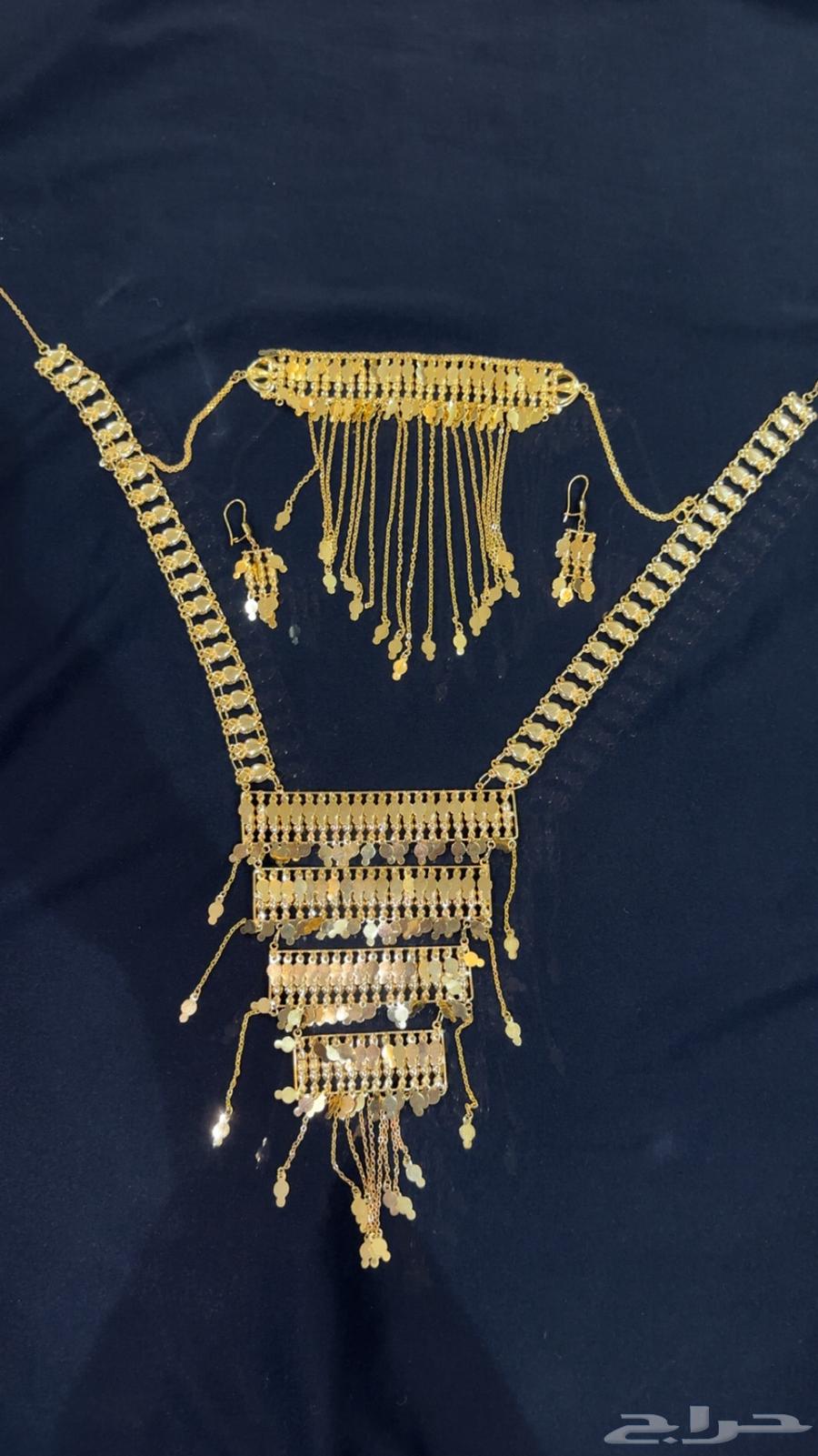 طقم مطلي ذهب64597483333890110