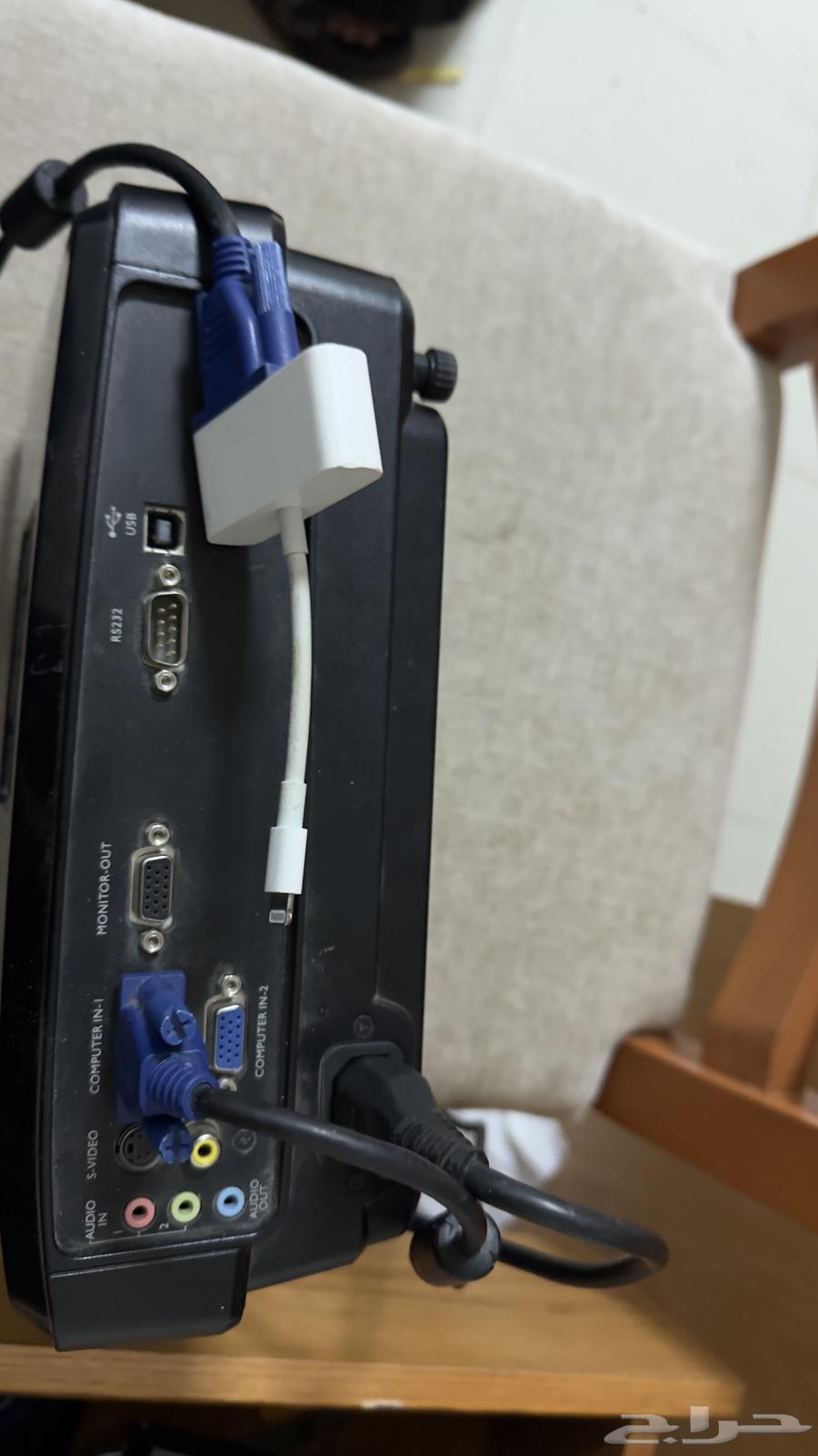 عندي البروجكتر للبيع64597678681217113