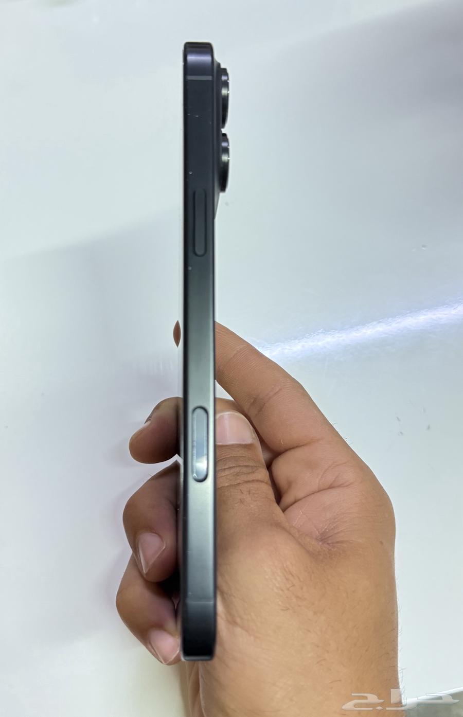 للبيع ايفون 16 برو ماكس 256 جيجا64598880668801111