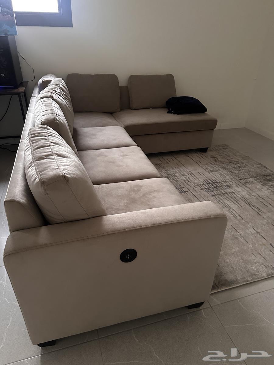 كنب زاوية مستعمل بحال ممتاز منHomebox نظيف جدا  للبيع العاجل64597691098881112