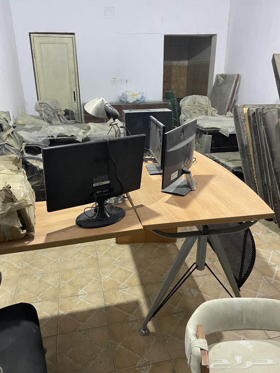مكاتب وكراسي واجهزة كمبيوتر مكتبية للبيع64598597587458111