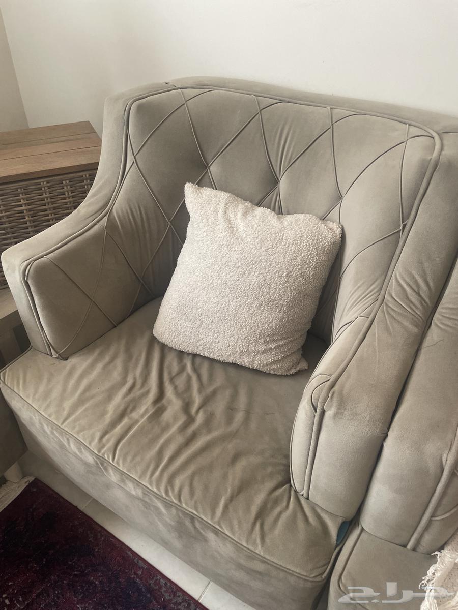 Sofa 350 in good condition64598917315714111