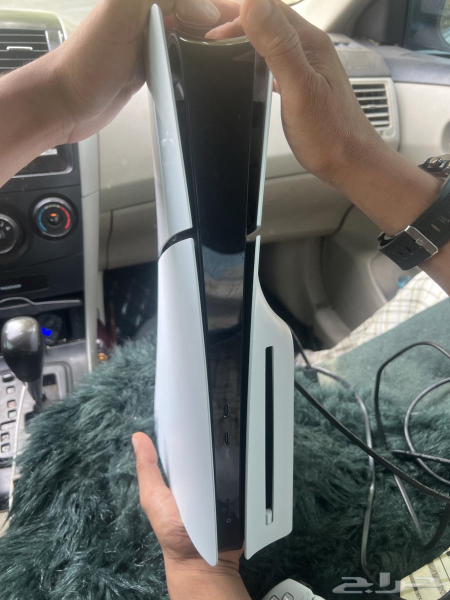 بلايستيشن 5 سليم المطور مدخل cd نظيف جدا64598758110338112